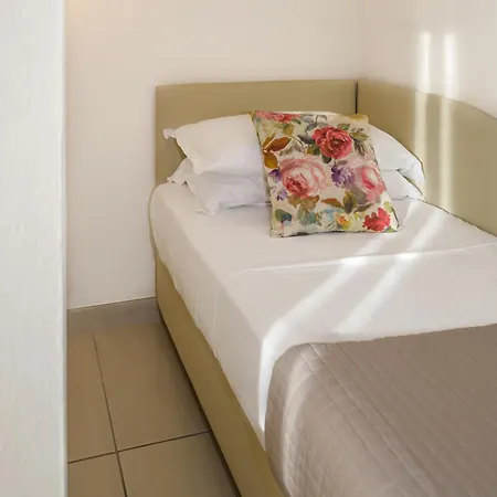 Acquamarina ホテル ベラーリア・イジェア・マリーナ