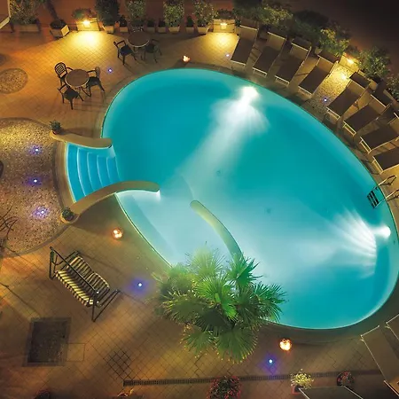 ホテル Acquamarina ベラーリア・イジェア・マリーナ