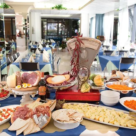 ホテル Acquamarina ベラーリア・イジェア・マリーナ