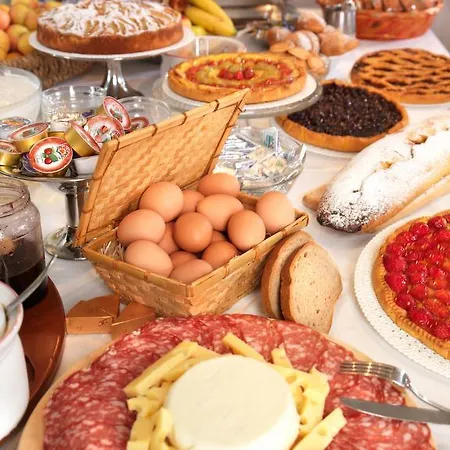 ホテル Acquamarina 3*