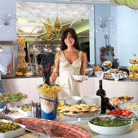 ホテル Acquamarina ベラーリア・イジェア・マリーナ