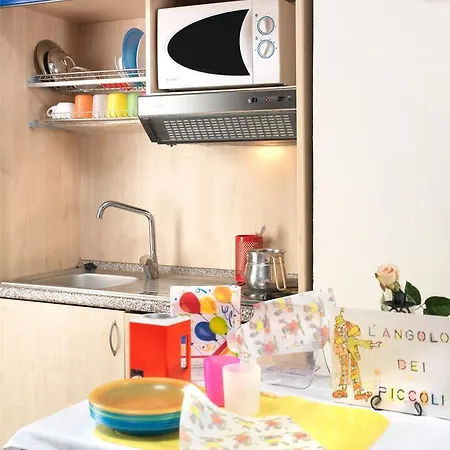 Acquamarina ベラーリア・イジェア・マリーナ