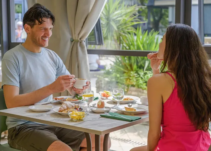 Hotell Acquamarina 3*